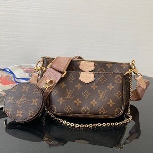 Louis Vuitton multi pochette accessories
